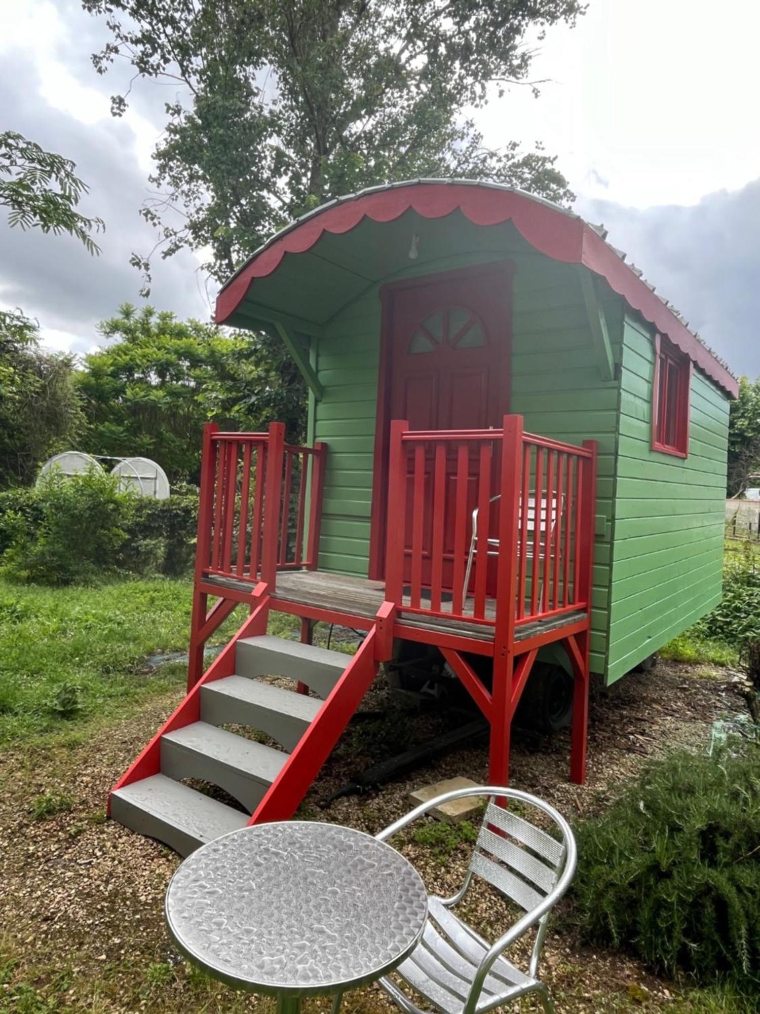 Une Bouteille Au Canal Dieupentale Exterior foto