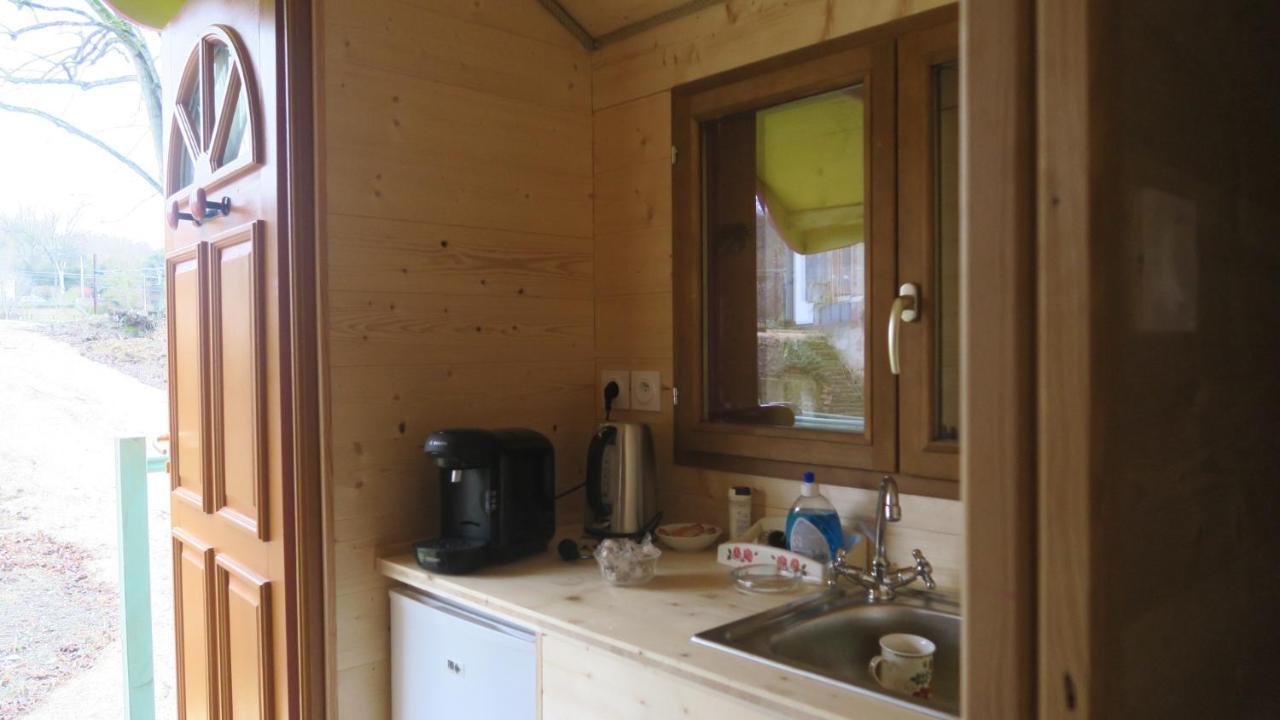 Une Bouteille Au Canal Dieupentale Exterior foto